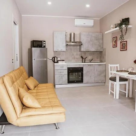 Apartment La Corte Di Silvia Sesto Calende