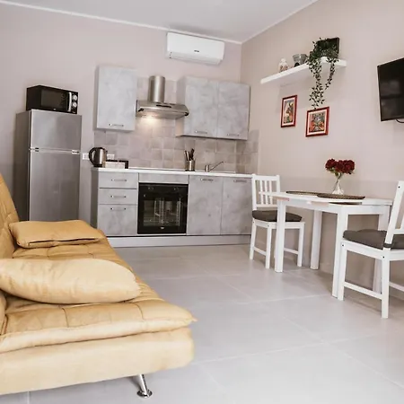 Apartment La Corte Di Silvia Sesto Calende