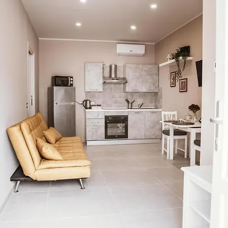 La Corte Di Silvia * Sesto Calende